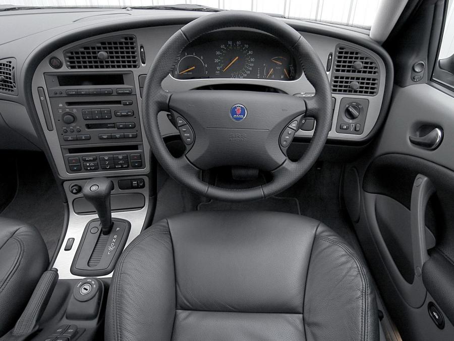  Saab 9-5 Aero Wagon 2002 года  (UK) (фото 13 из 13)